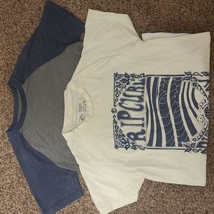 2 tee shirts lot